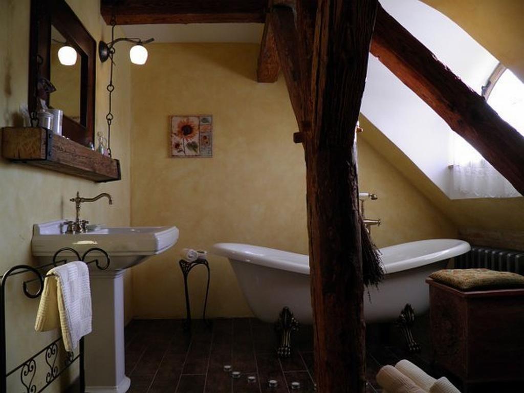 Dvur Olsiny -Hotel And Horse-Riding Karviná Room photo